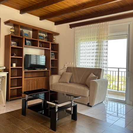 -Tsiakos Apartment- In Vryses Kyparissia Exterior foto