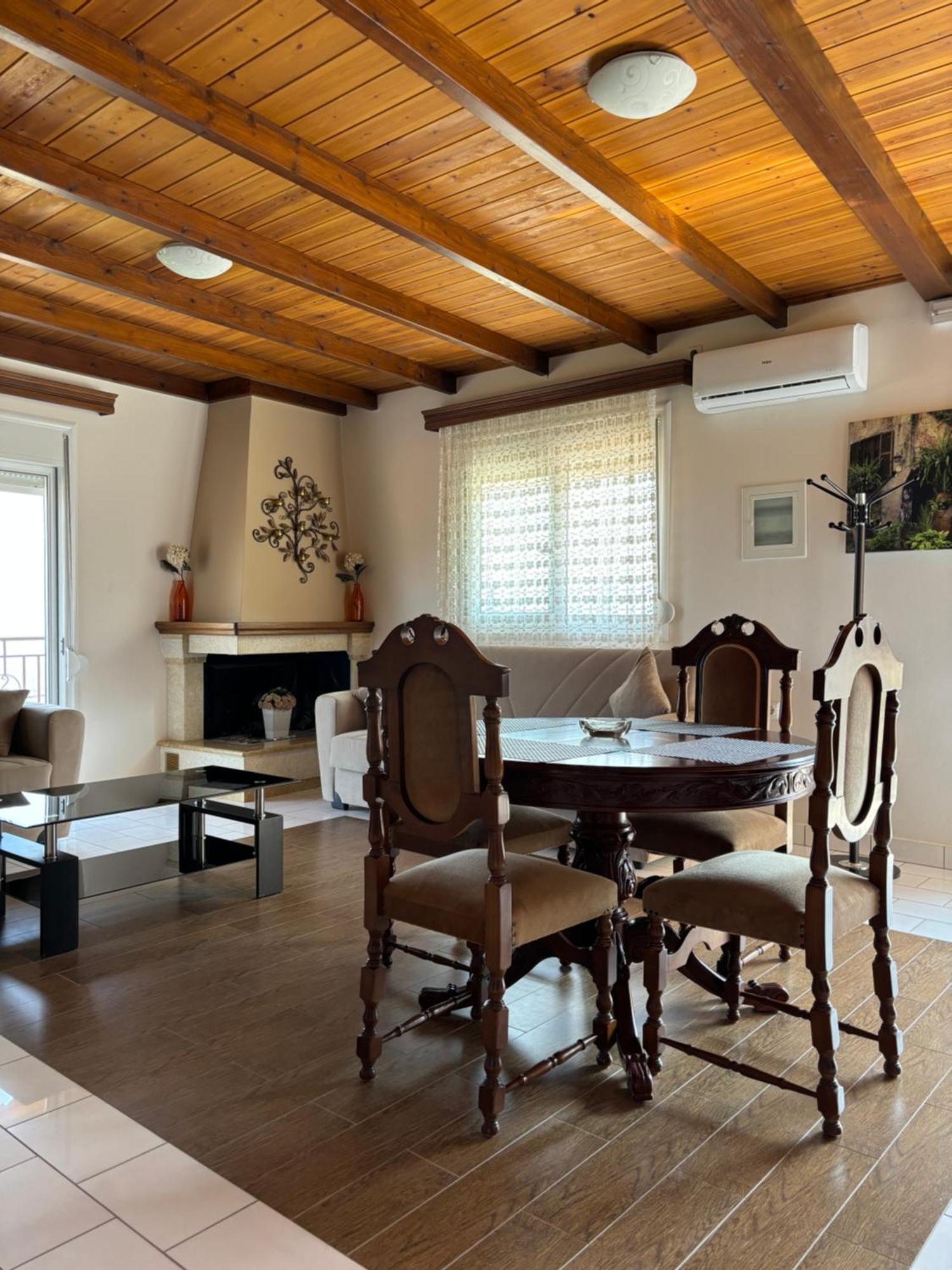 -Tsiakos Apartment- In Vryses Kyparissia Exterior foto