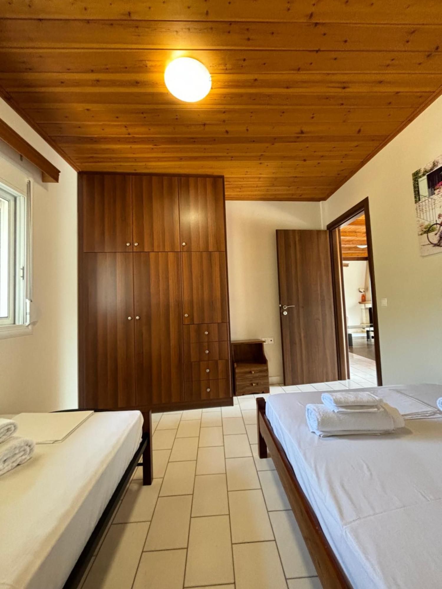 -Tsiakos Apartment- In Vryses Kyparissia Exterior foto